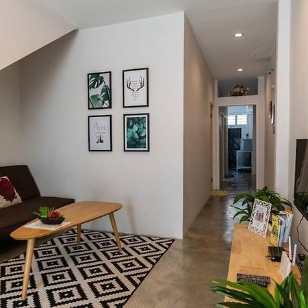 New Granny Cozy House Georgetown 2-6Pax Villa Dış mekan fotoğraf